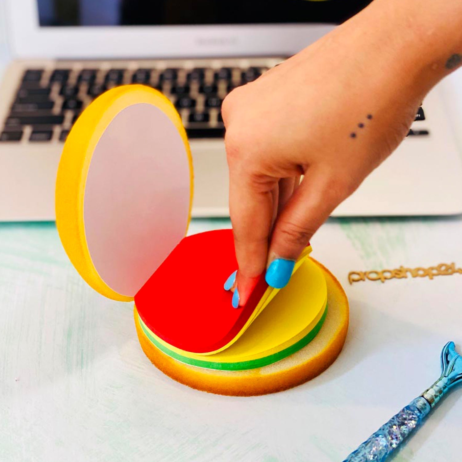 8073 Burger Shaped Notepad / Sticky Notes / Memo Pads, Unique Mini Notes (Multicolor) - DeoDap 8073 Burger Shaped Notepad / Sticky Notes / Memo Pads, Unique Mini Notes (Multicolor) - DeoDap